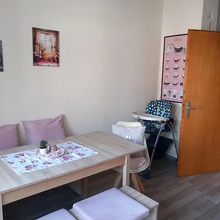 Apartment Sylvias Burgblick *