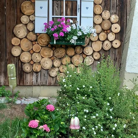 Sylvias Burgblick Apartment